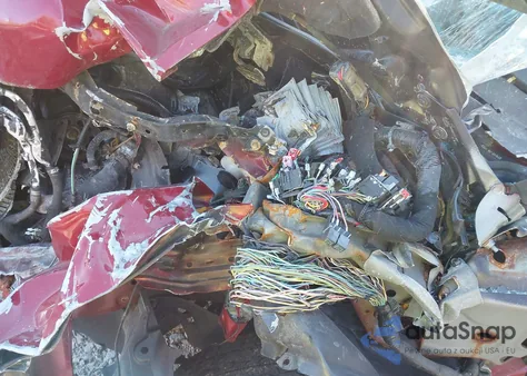 2010 Ford Escape Xlt z USA, uszkodzony, nr VIN 1FMCU9DG9AKA80459